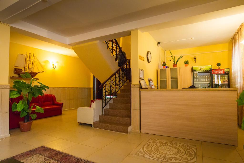 Diar Hotel Atyrau Exterior photo
